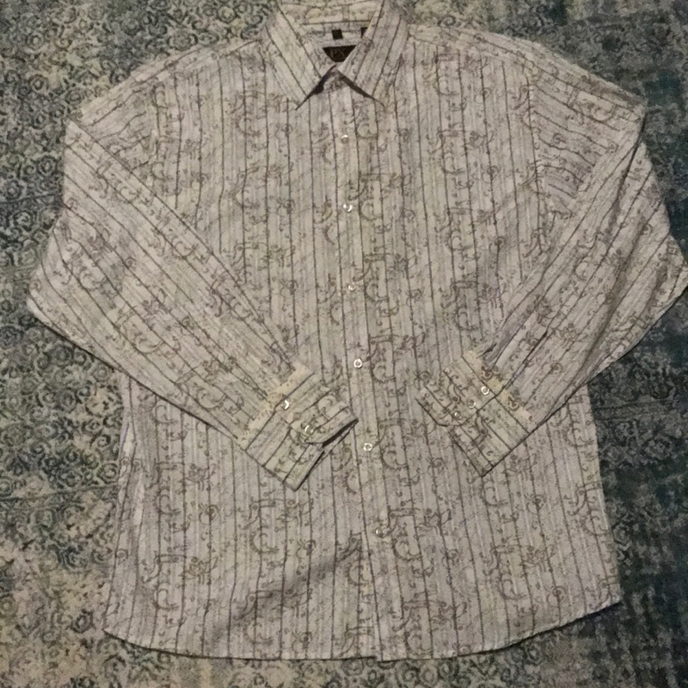 Men’s casual button down shirt with size L NWOT